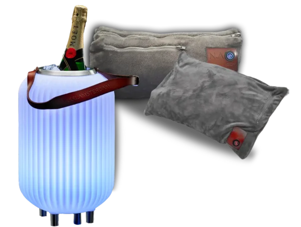 draadloze-warmte-kruik-voor-nek-schouder-zitkuusen-led-verlichting-bluetooth-speaker-wijnkoeler-wrap-lampion-nikki-amsterdam